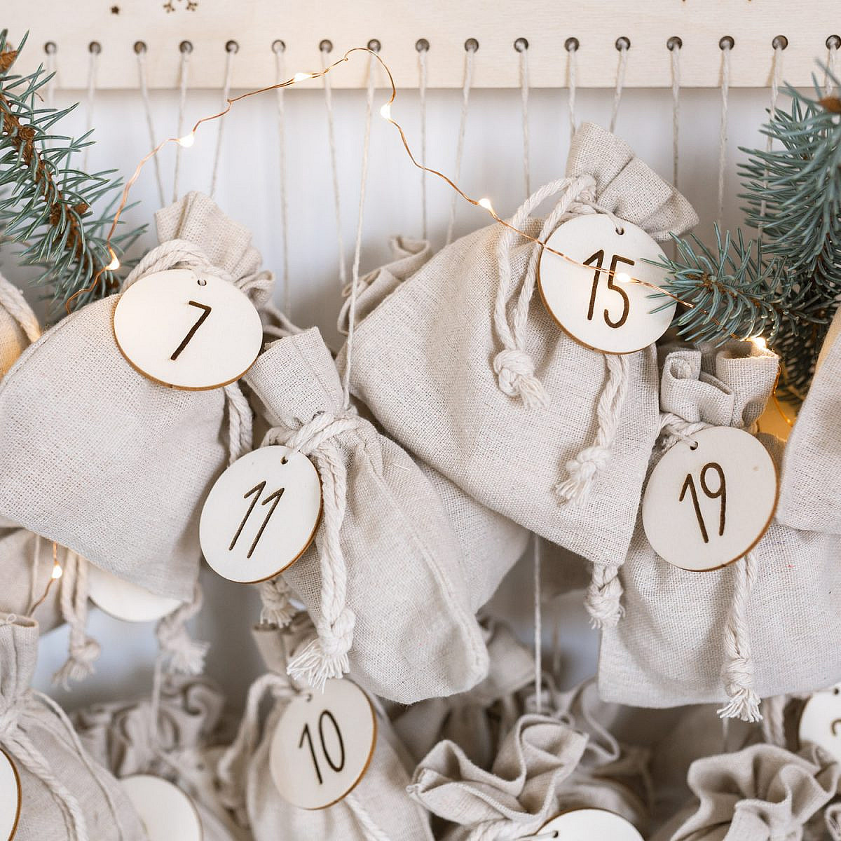 Personalisierter Adventskalender - Schneeflocken – Bild 2