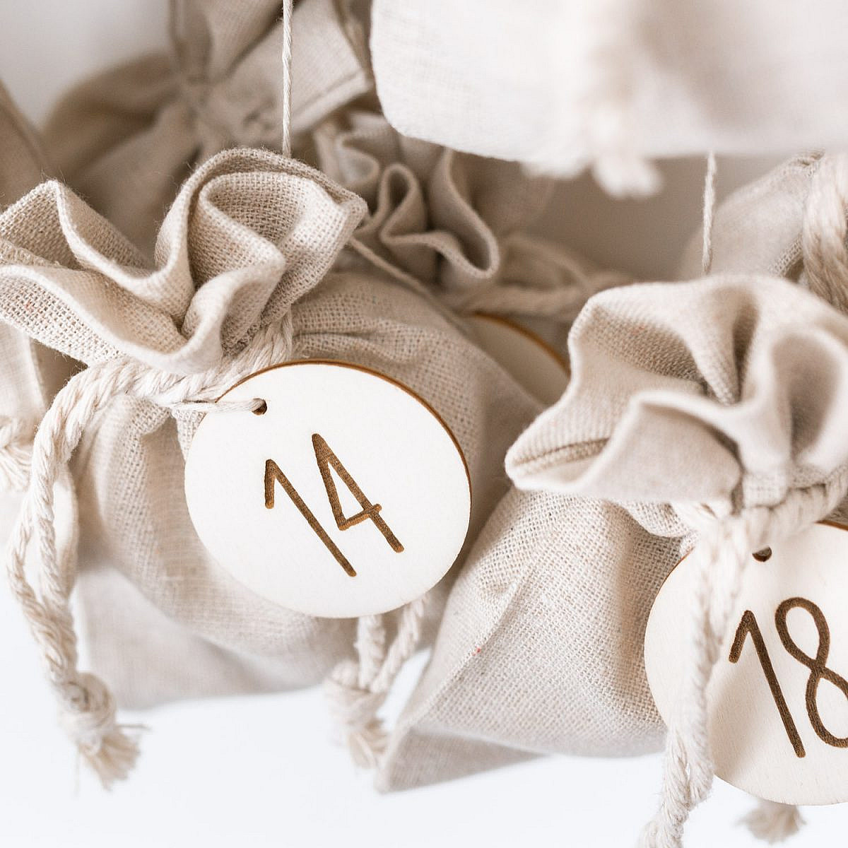 Personalisierter Adventskalender - Schneeflocken – Bild 4