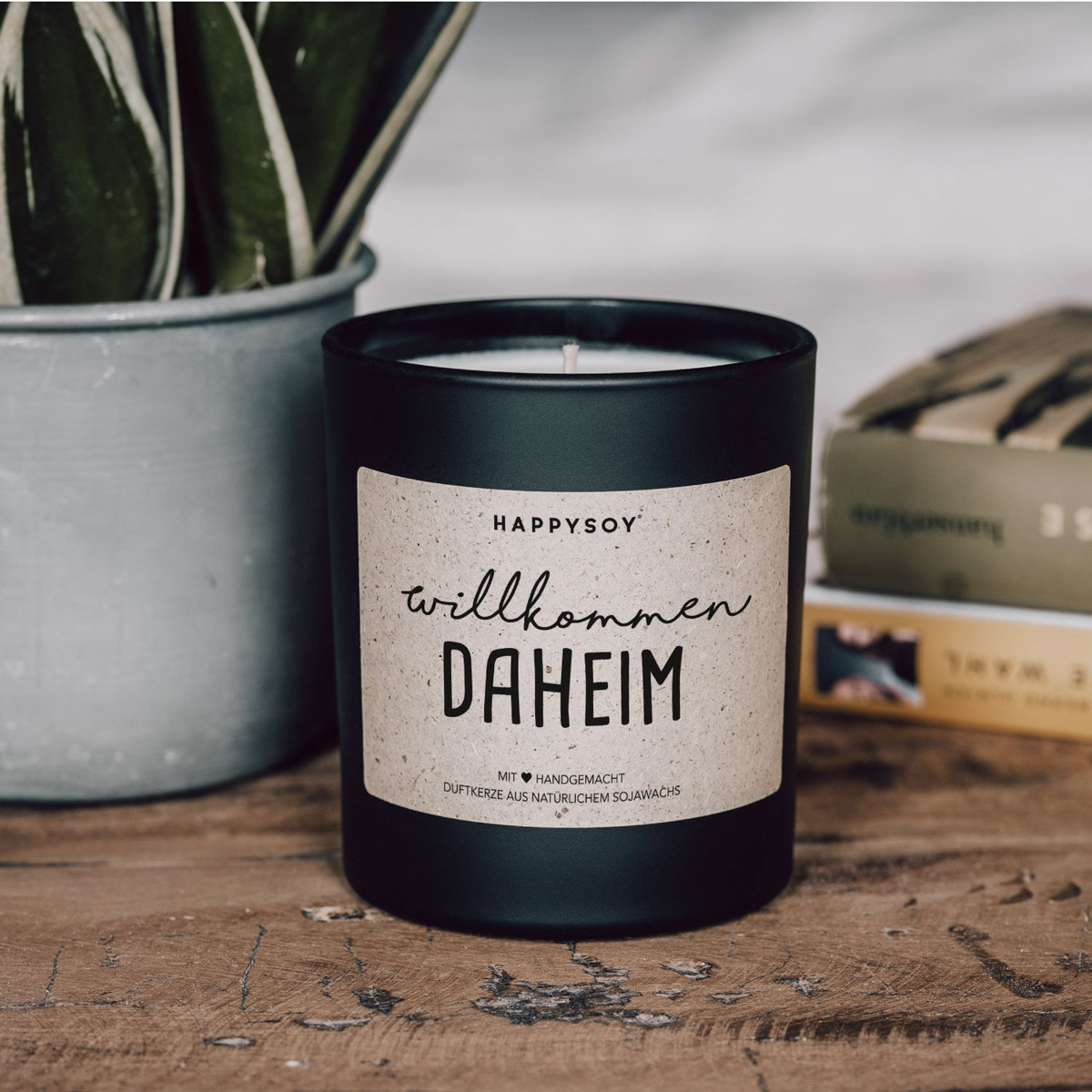 Wilkommen Daheim - Duftkerze in Schwarz – Bild 5
