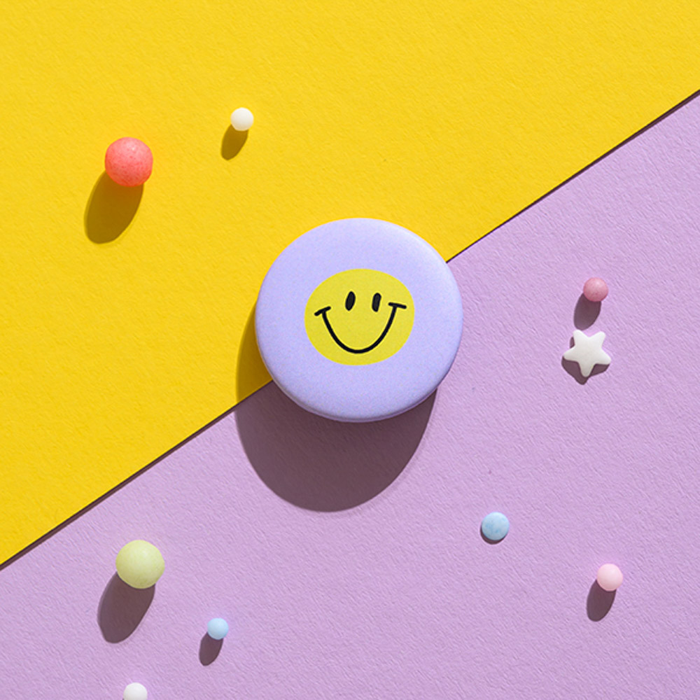 Button - Smiley in Flieder