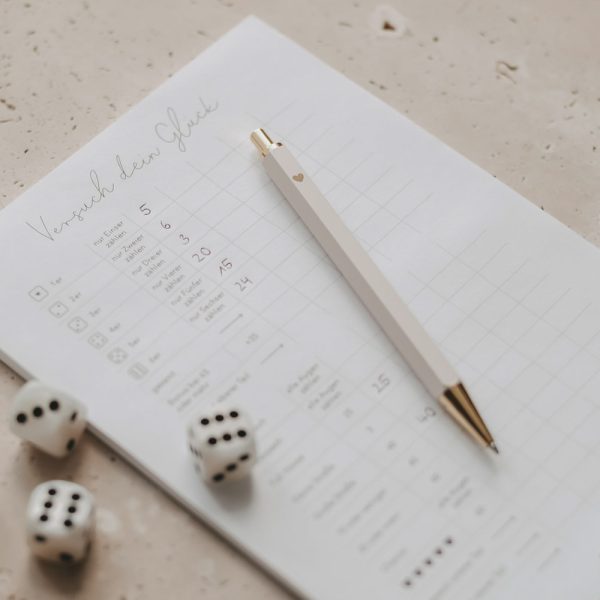 Kugelschreiber in Creme