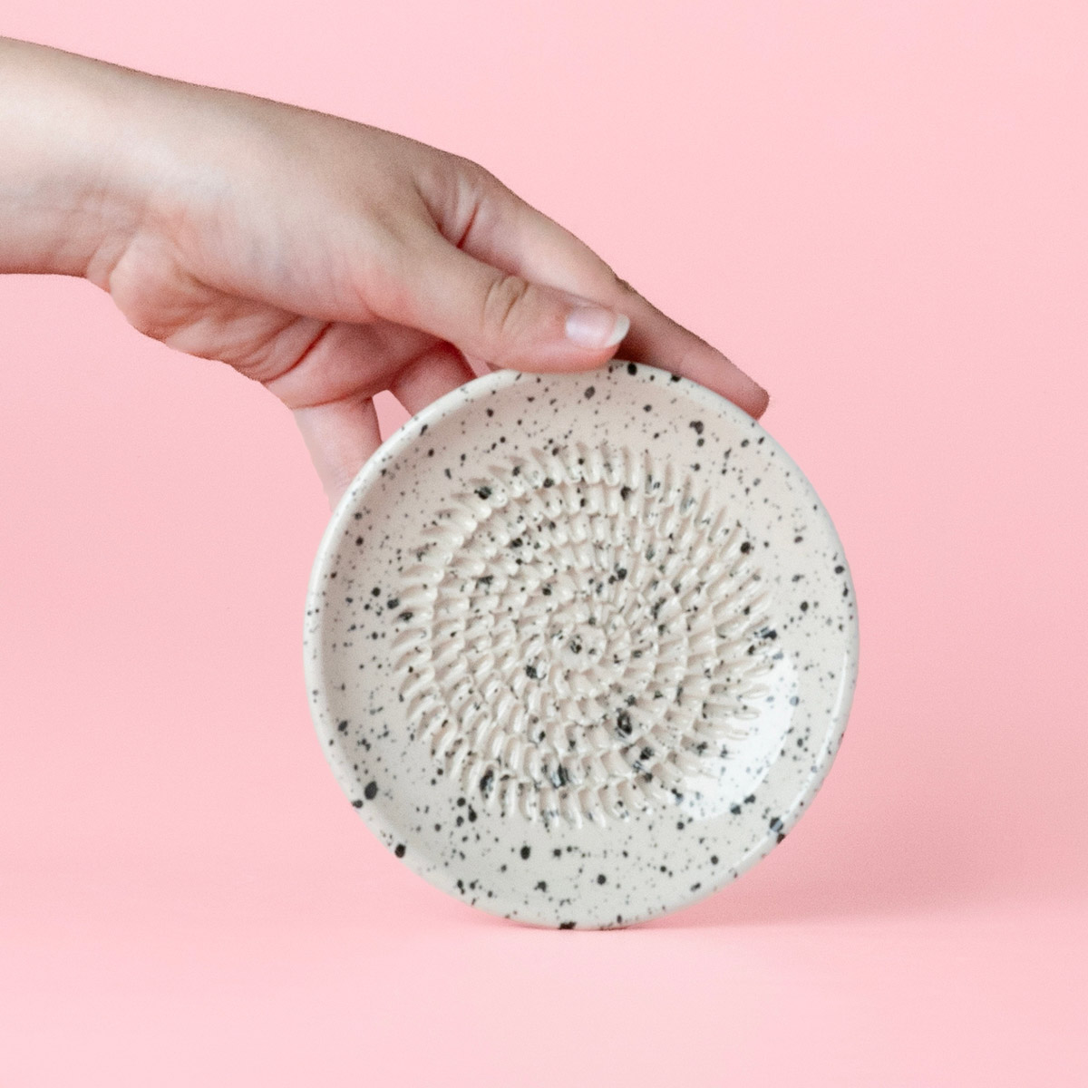 Keramikreibe Knoblauch & Käse - Schwarz & Weiß Granito – Bild 4