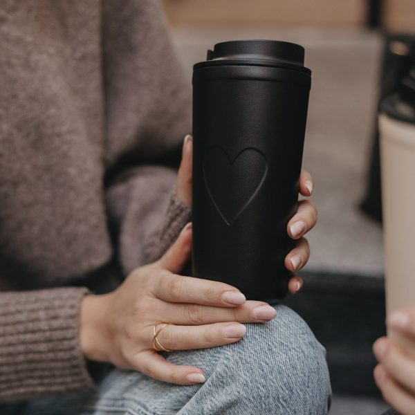 Herz - To go Becher in Schwarz