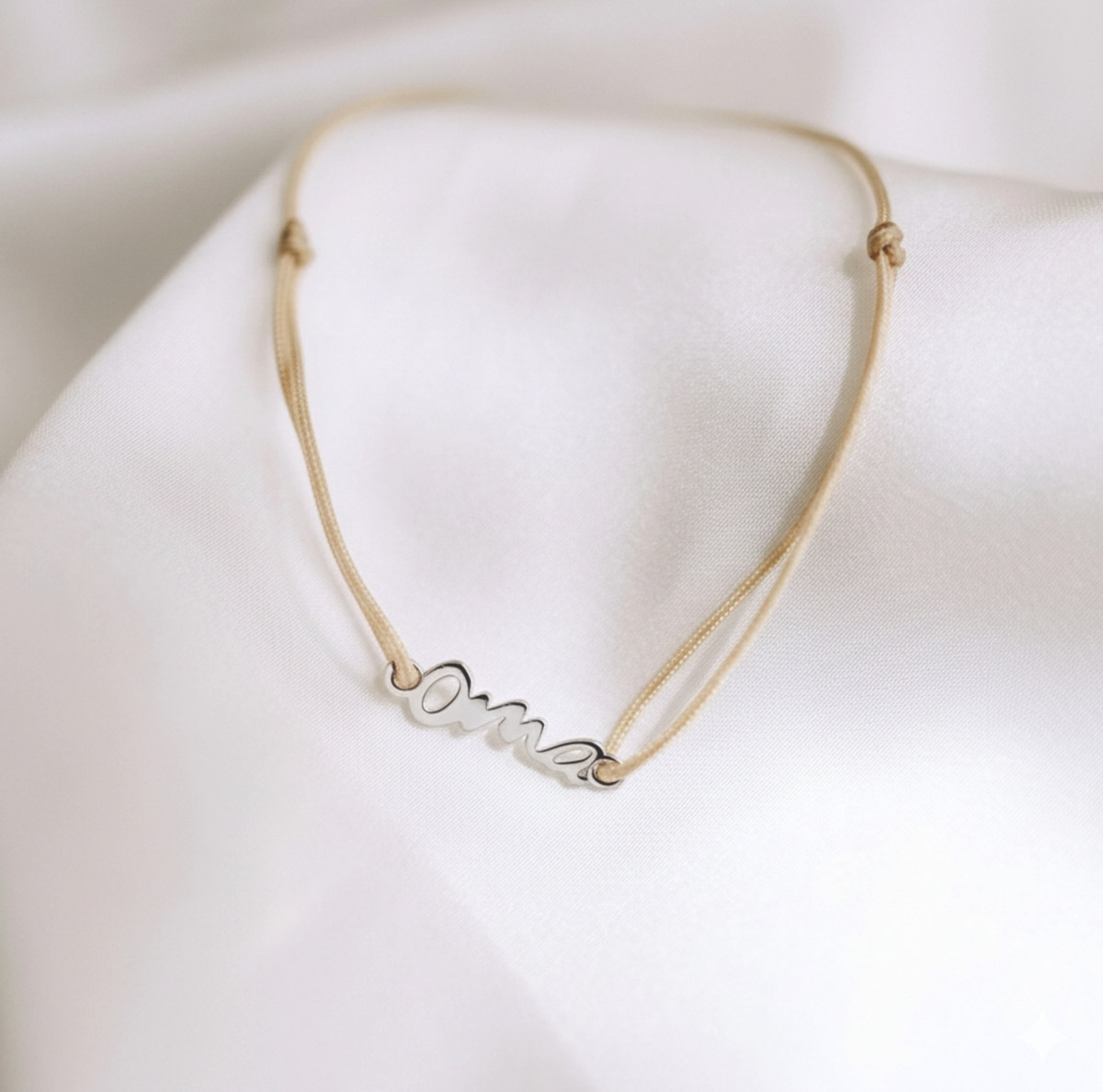 Oma - Nyla Armband in Beige – Bild 2